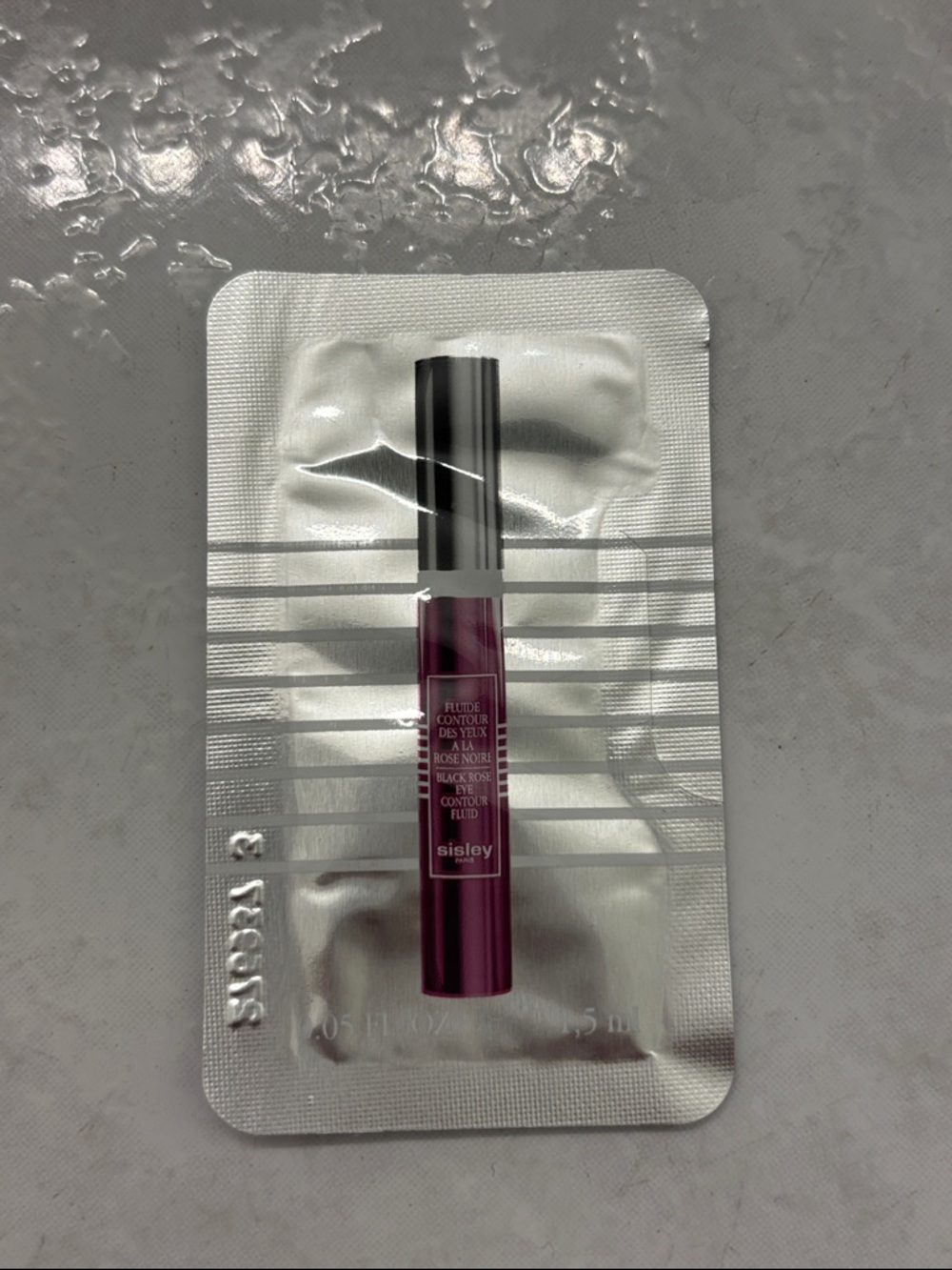 New Sisley Black Rose Eye Contour Fluid sample